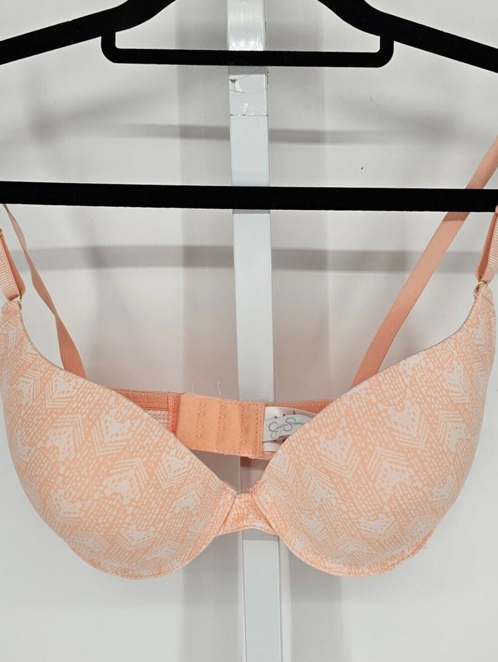 Jessica Simpson Womens Sz 36C Padded Push Up Bra Pastel Orange